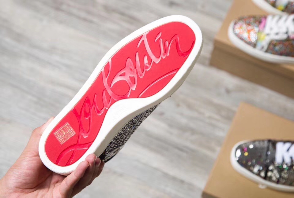 Christian Louboutin Louis Junior Spikes Orlato Flat Sneakers 17 - vstockx