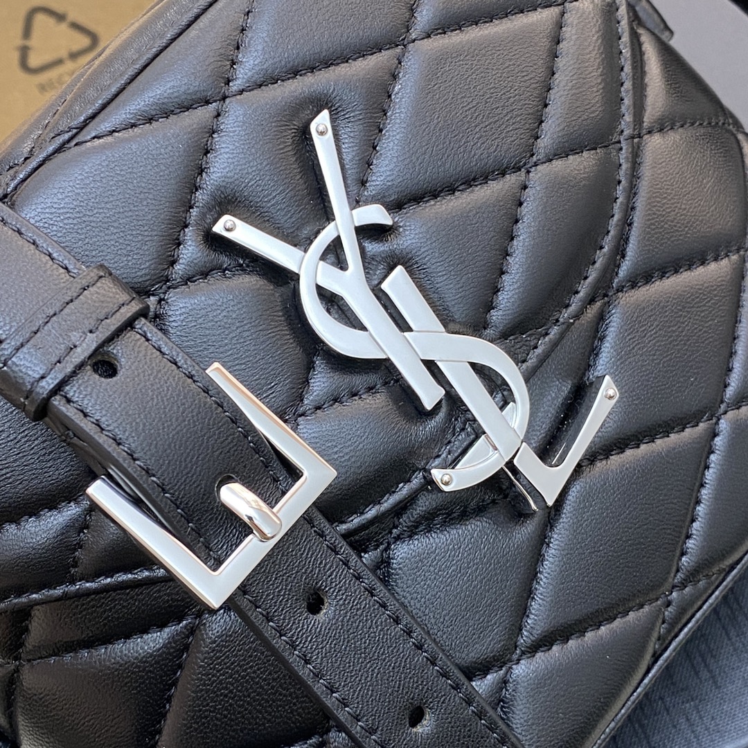 Handbags SAINT LAURENT 710080 size 19x15x8 cm - vstockx