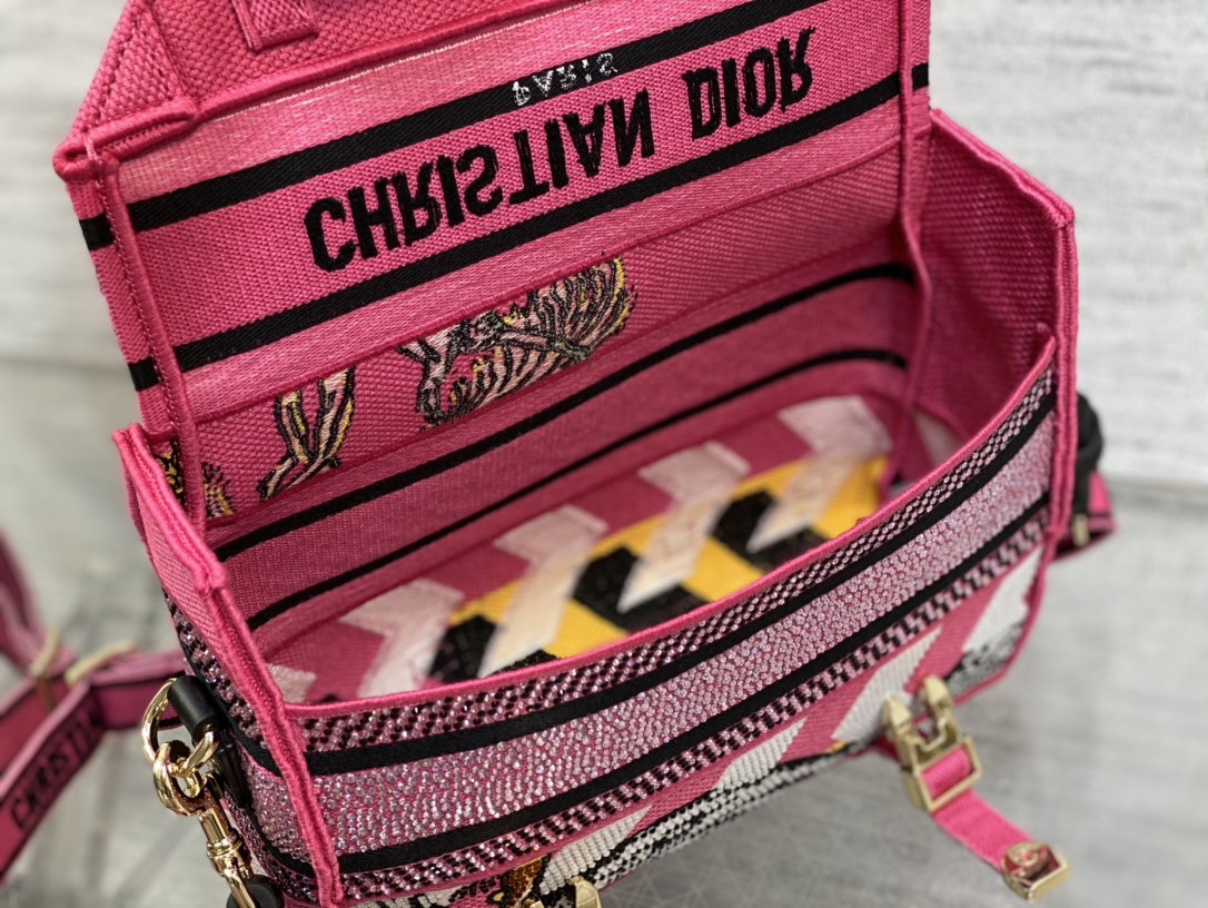 Handbag Dior size 23*15*8 cm - vstockx