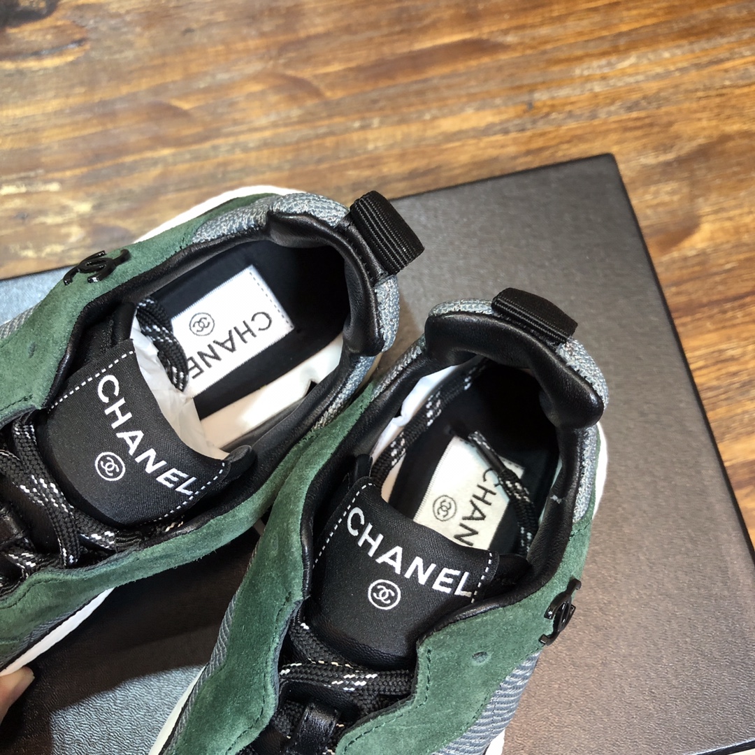 Chanel Fabric & Suede Calfskin Low Top Sneaker 22 - vstockx