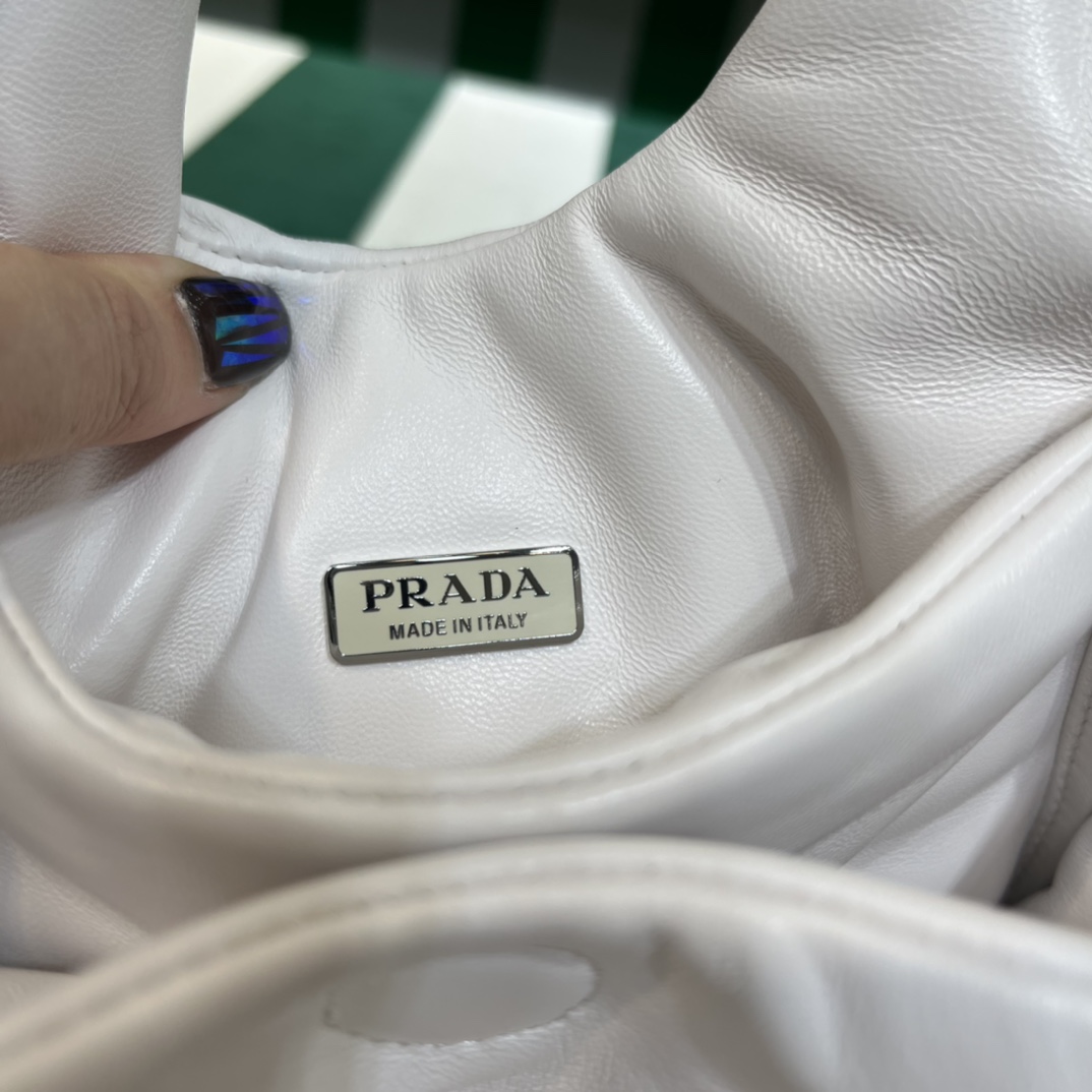 Handbags Prada 1BA359 size:15.5*10*18 cm - vstockx