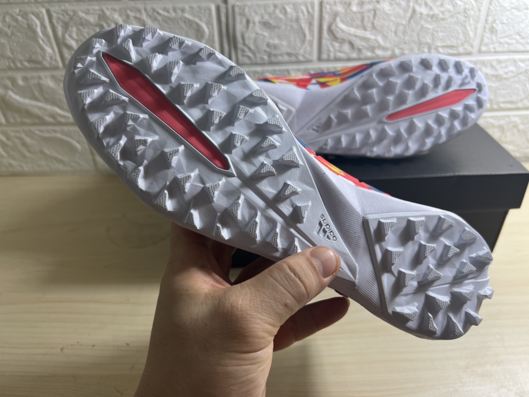 AD football shoes 23 - vstockx