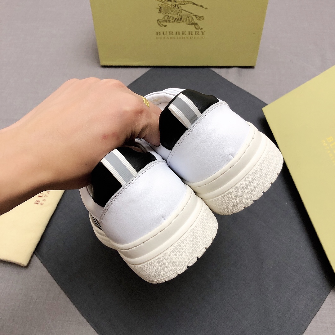 Burberry Perforated Check Sneaker 41 - vstockx