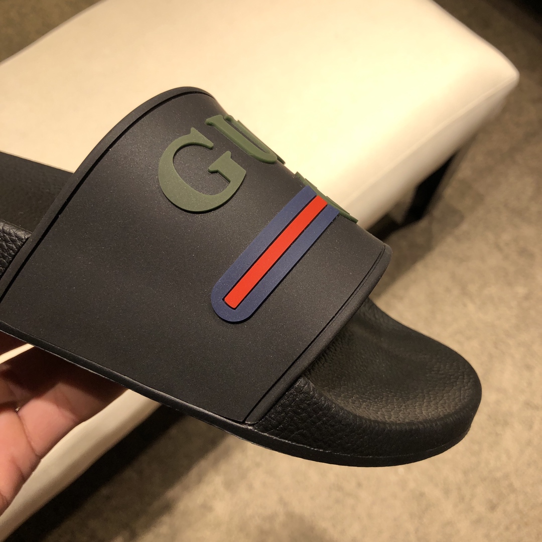 Gucci Slippers 47 - vstockx