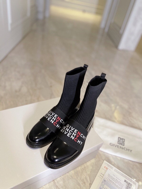 Givenchy Boots 10 - vstockx