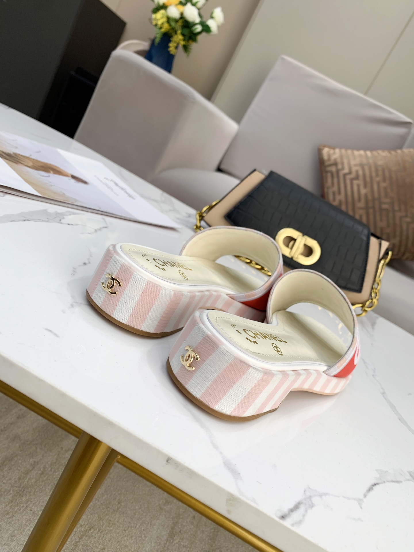 Chanel Slides 17 - vstockx