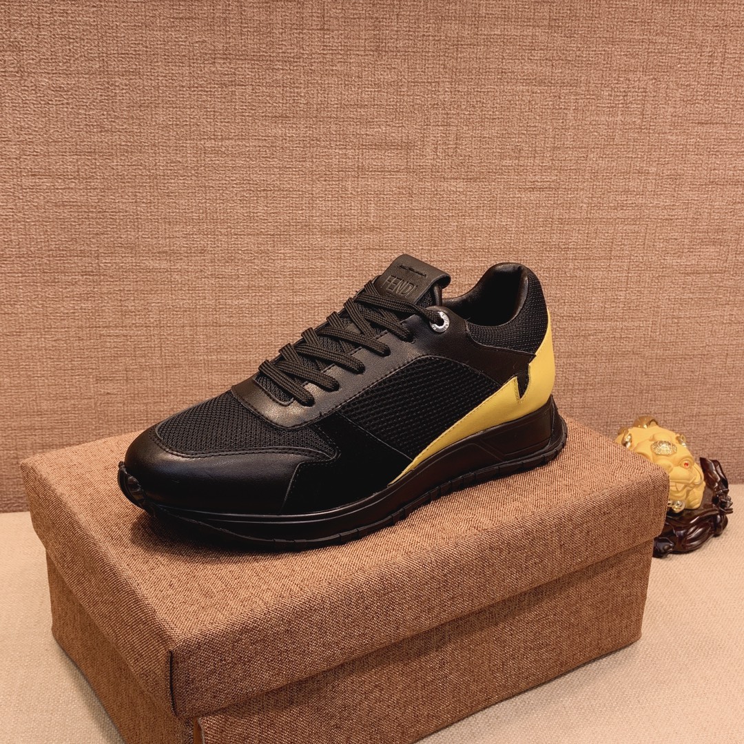 Fendi Low Top Sneakers 19 - vstockx