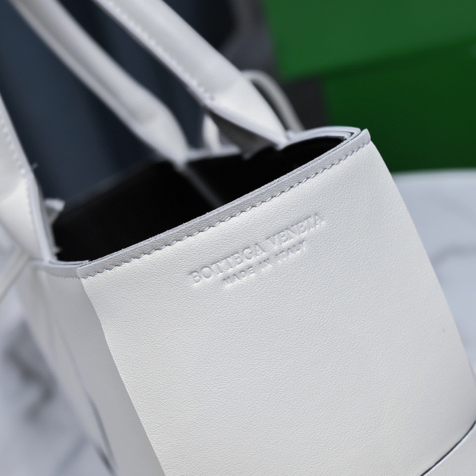 handbags Bottega Veneta 9893# size:30*20*12 - vstockx