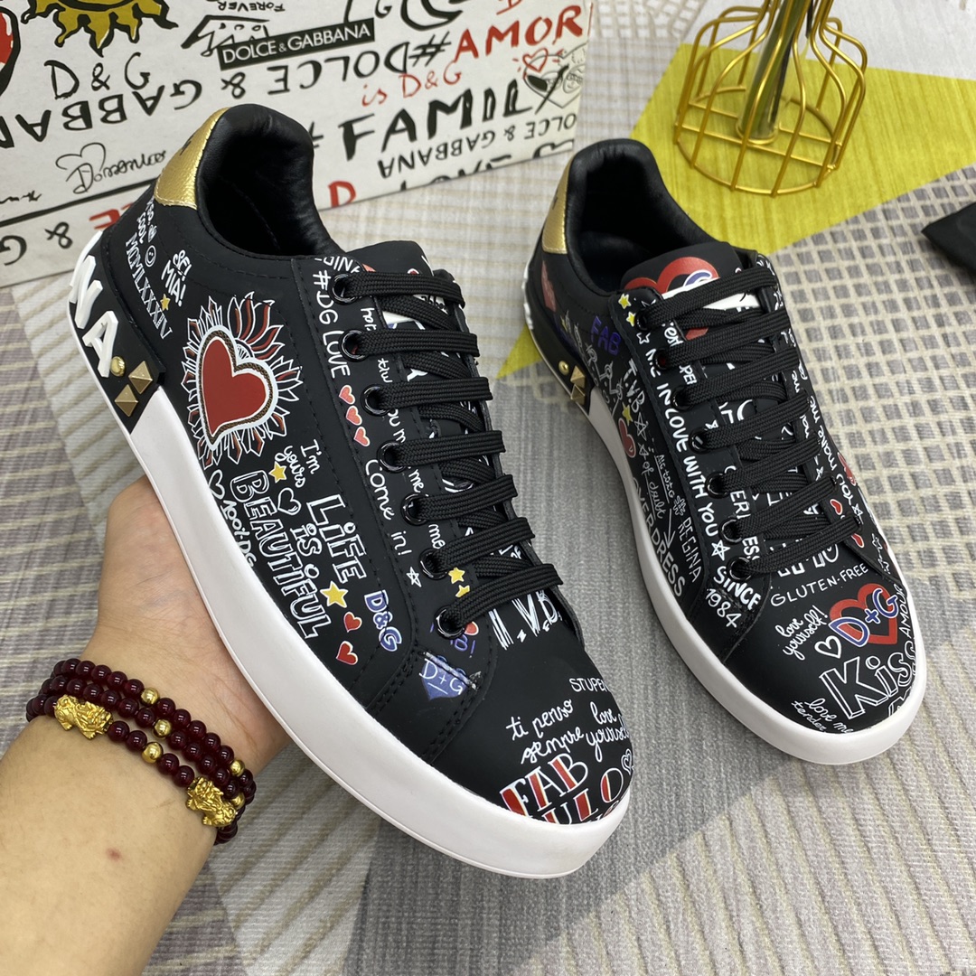 Dolce & Gabbana Low Tops Sneakers 96 - vstockx
