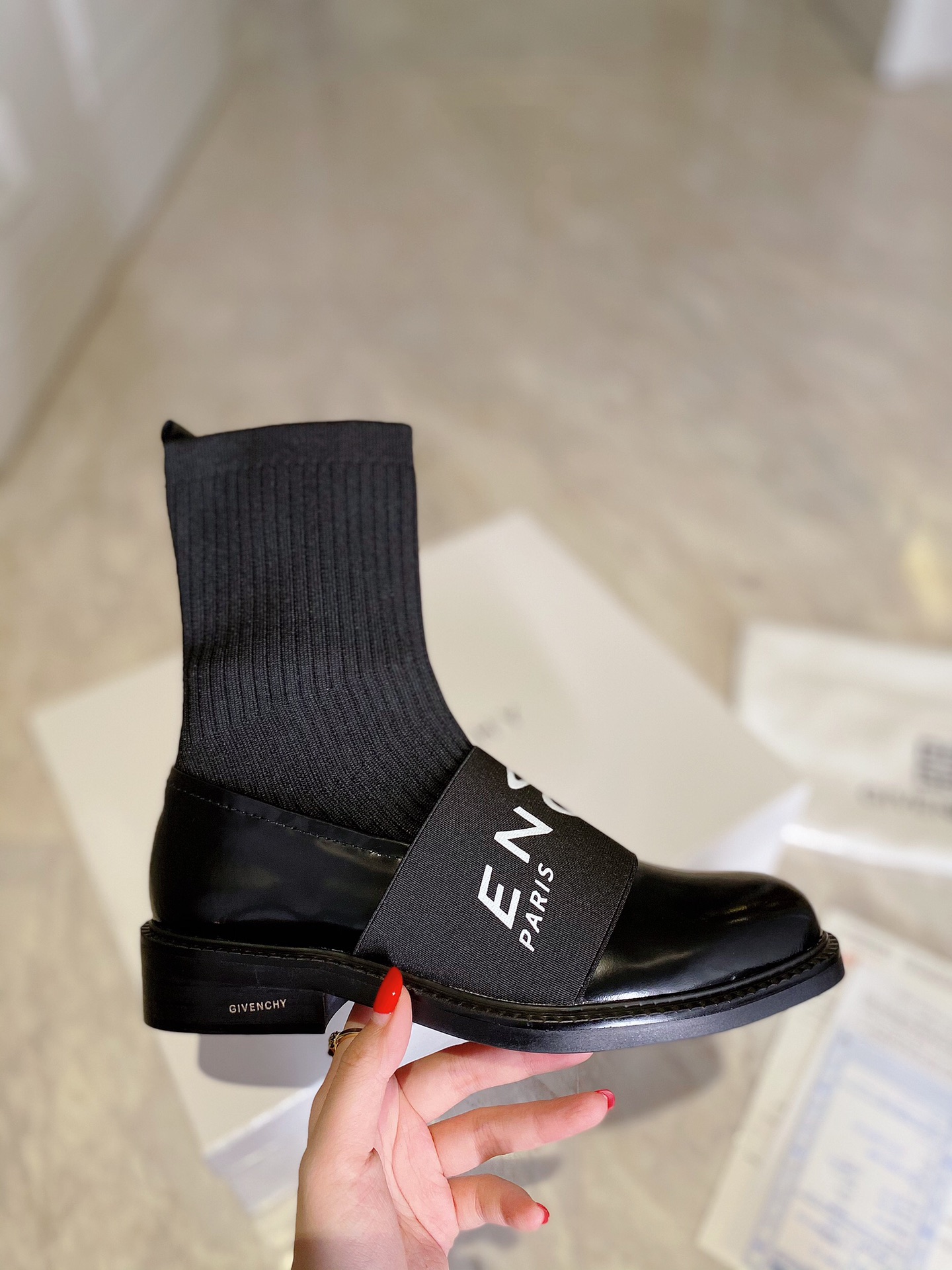Givenchy Boots 9 - vstockx