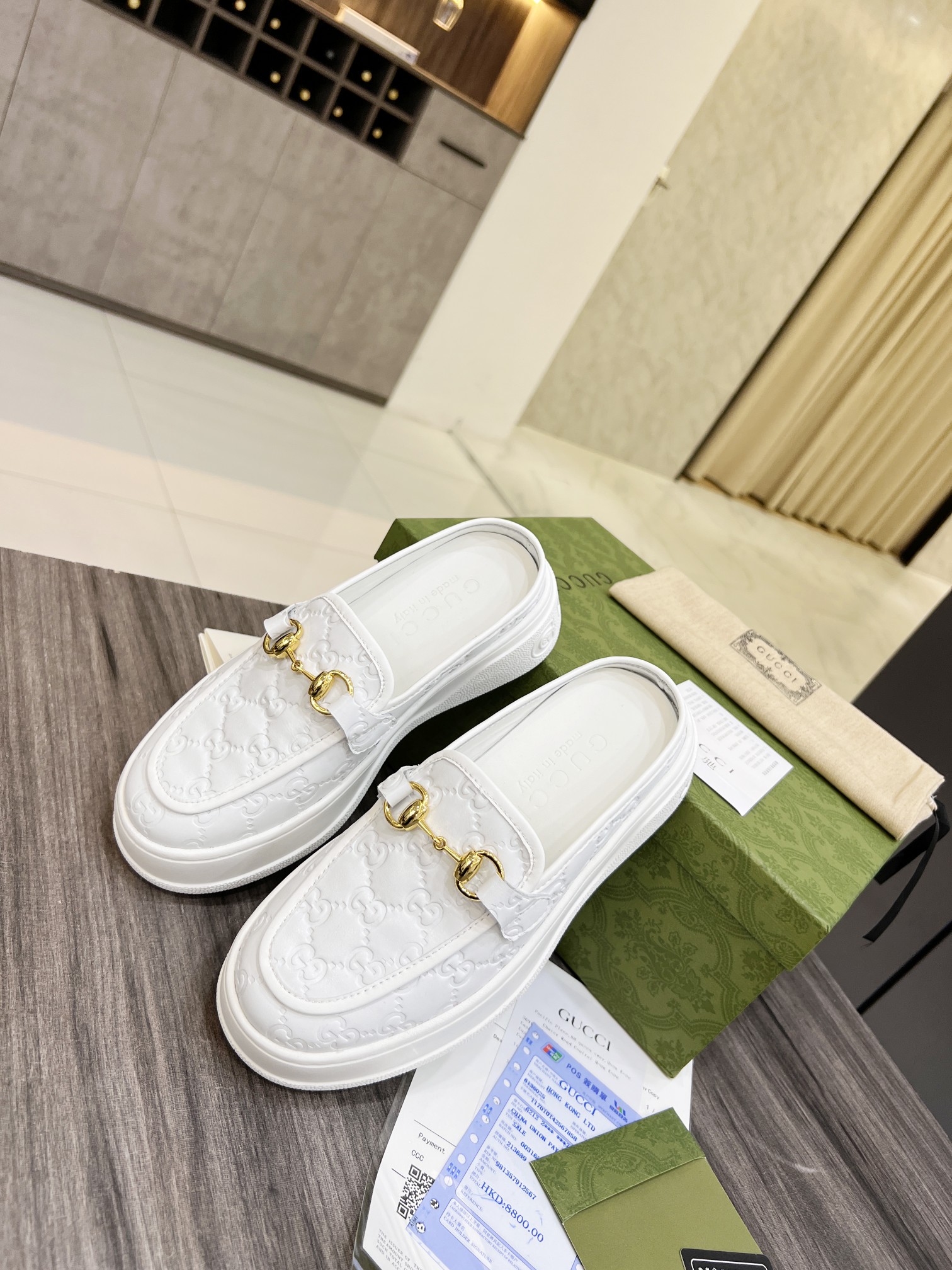 Gucci Women's WOMEN 6 - vstockx