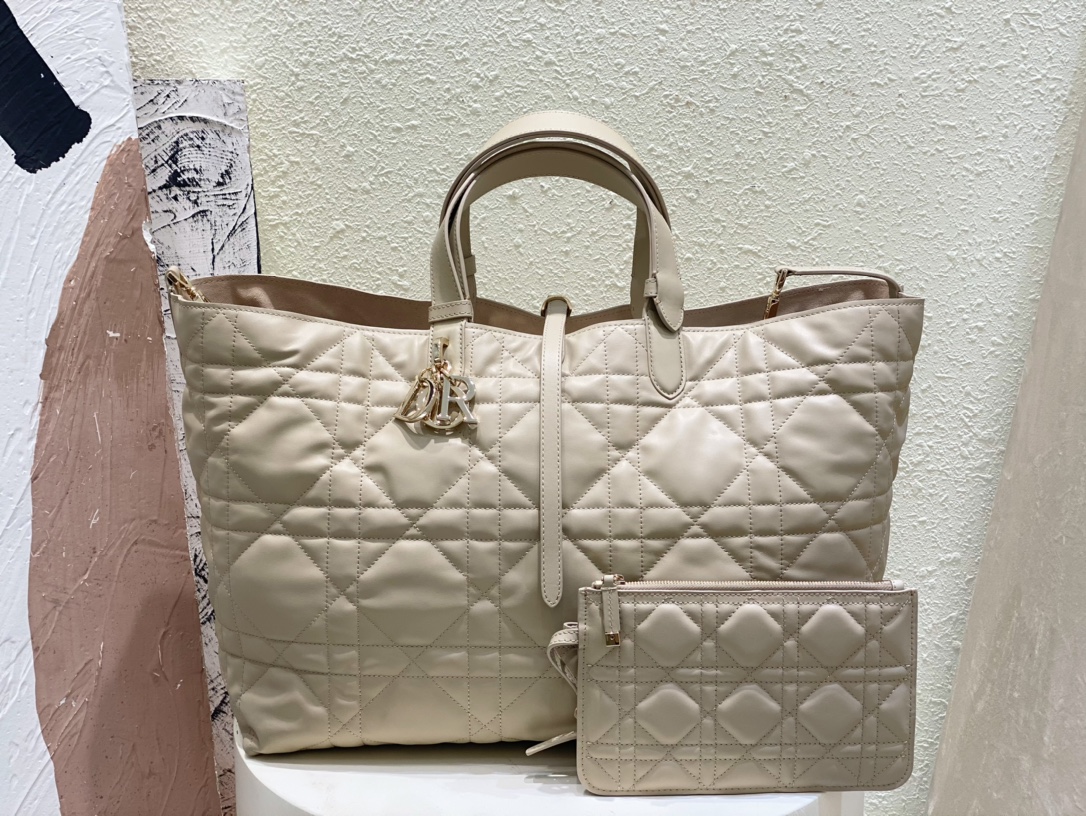 Handbags 6233 size:37 cm - vstockx