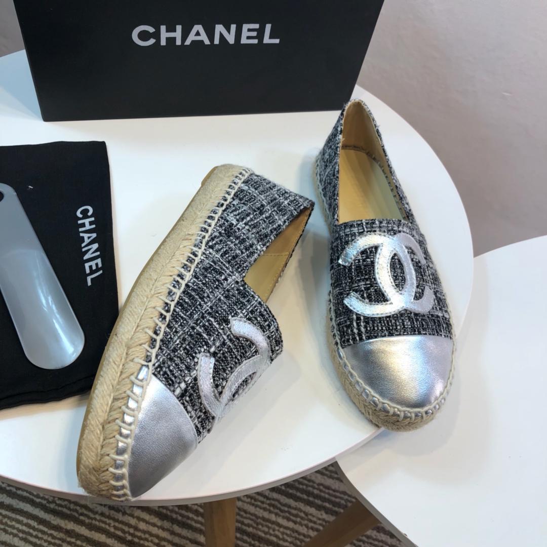 Chanel Loafers 39 - vstockx