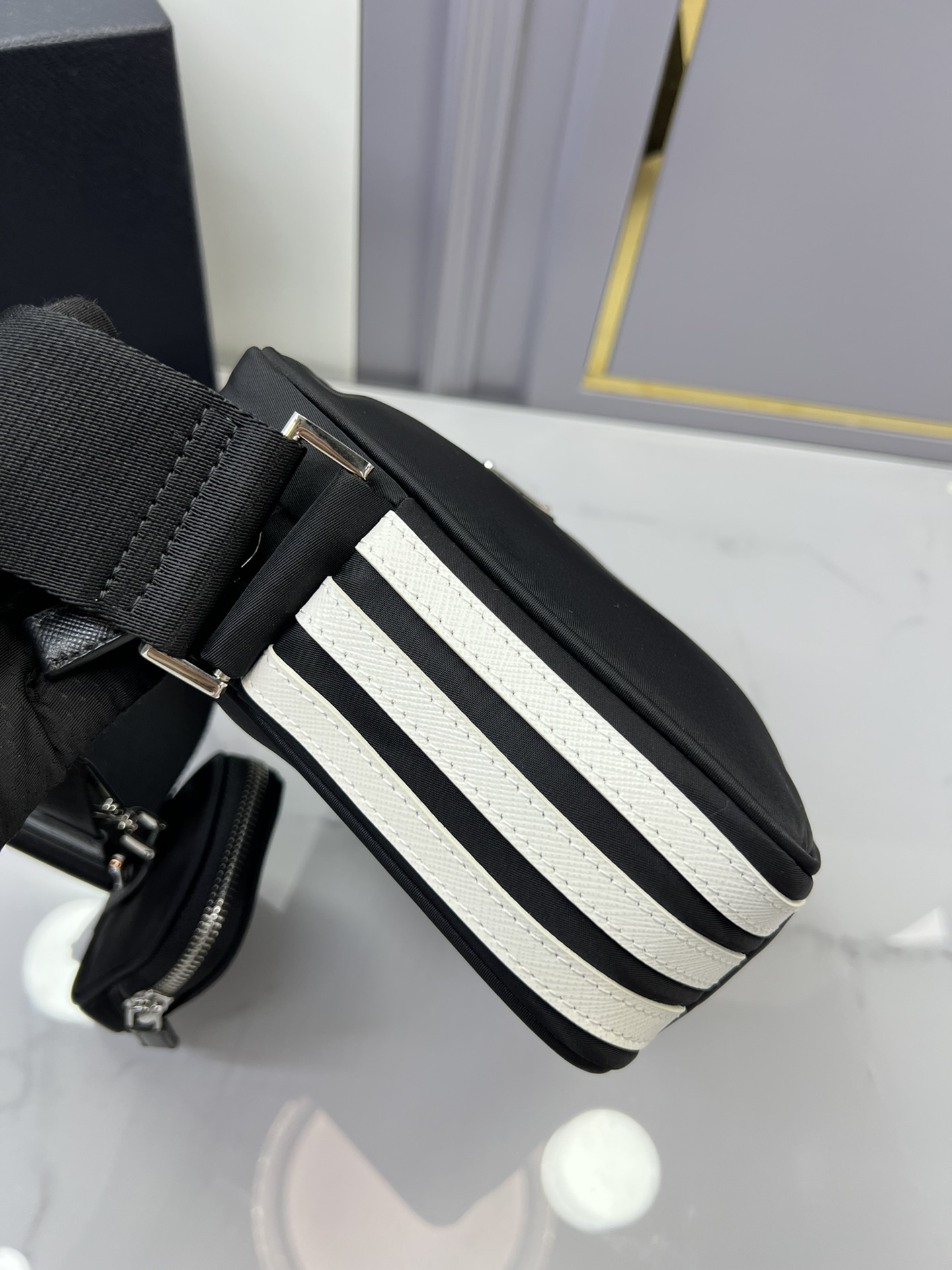 handbags prada 2VH142 25*19*7 - vstockx