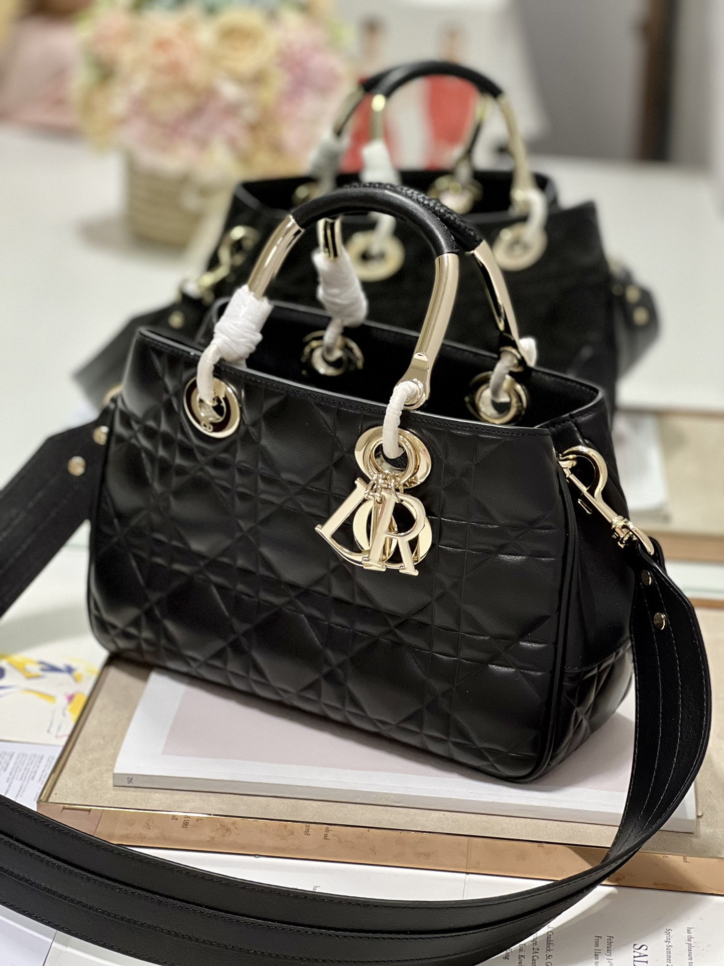 Handbag Dior 1202 size 31  31  11 cm - vstockx