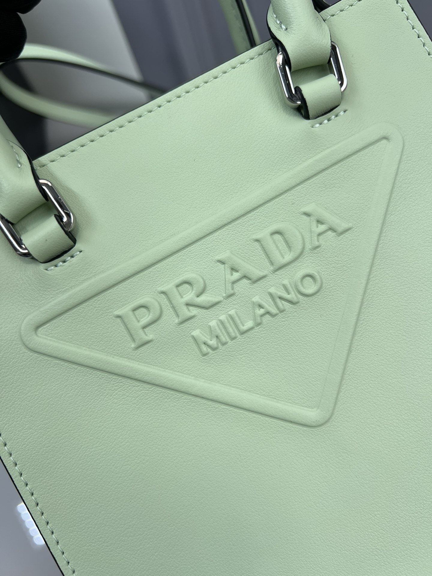 handbags prada 1BA333 17*19*6 - vstockx
