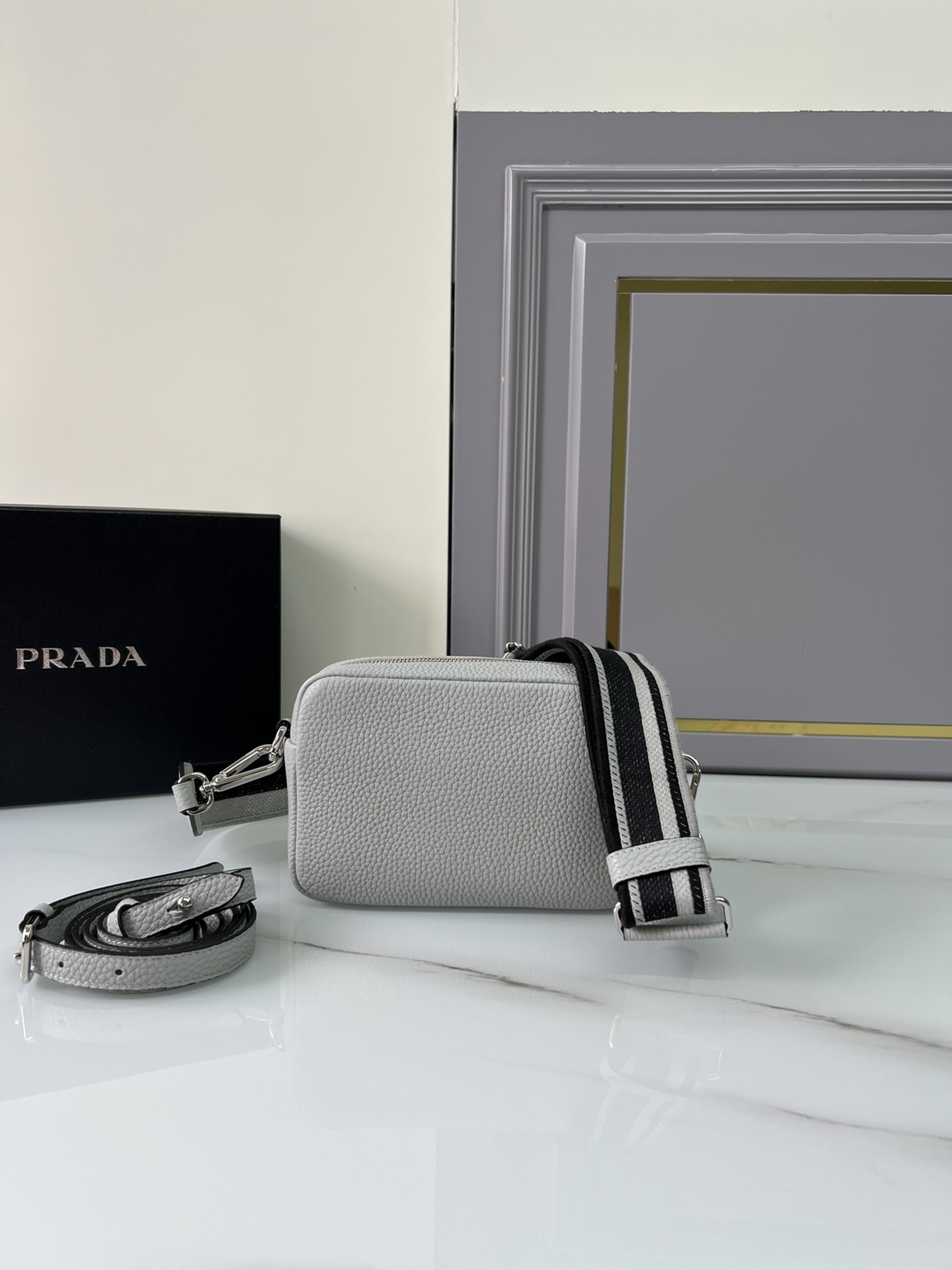 handbags prada 1BH192 19*12*6 - vstockx