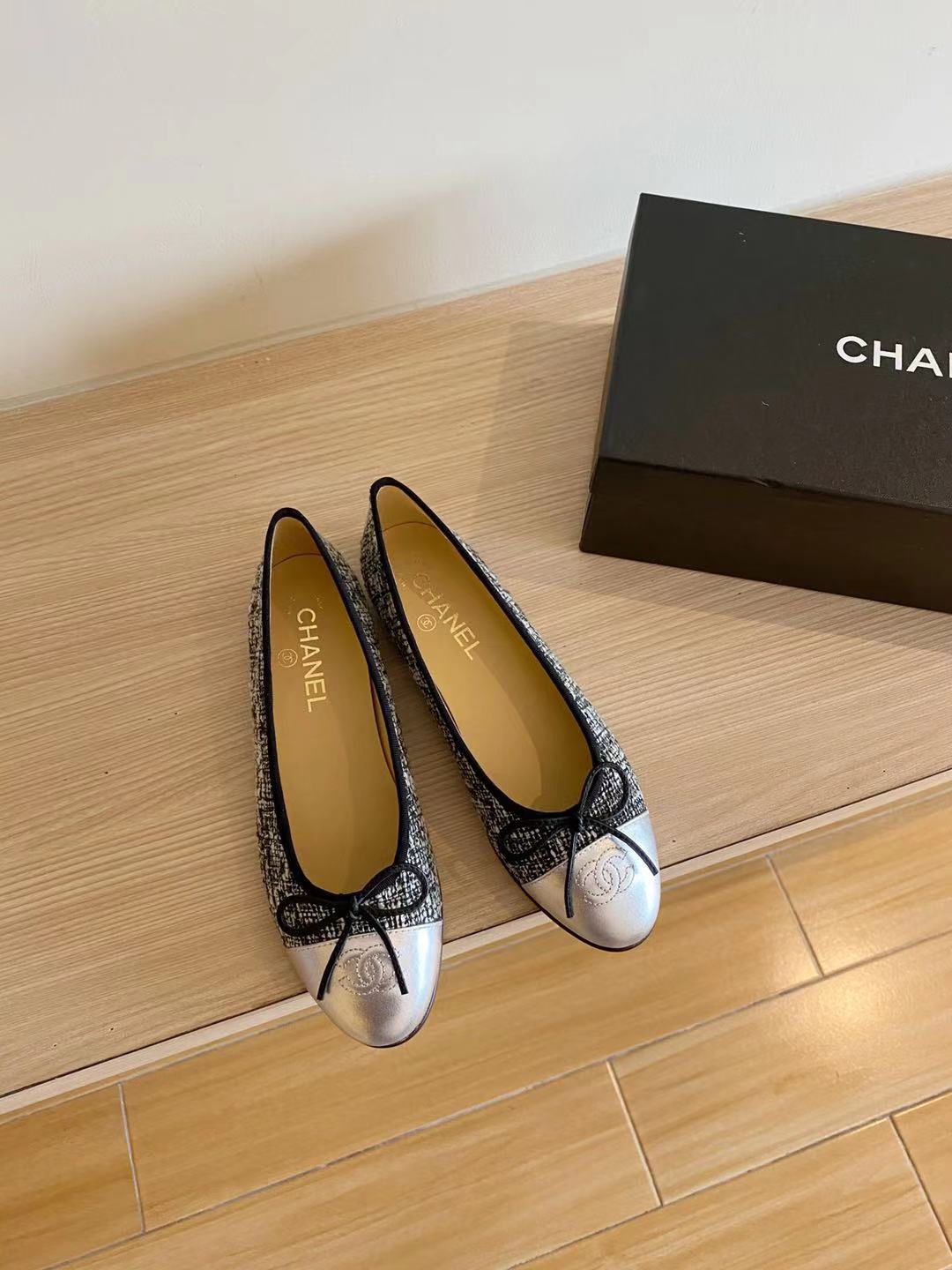 Chanel Ballerinas Fabric & Grosgrain 26 - vstockx