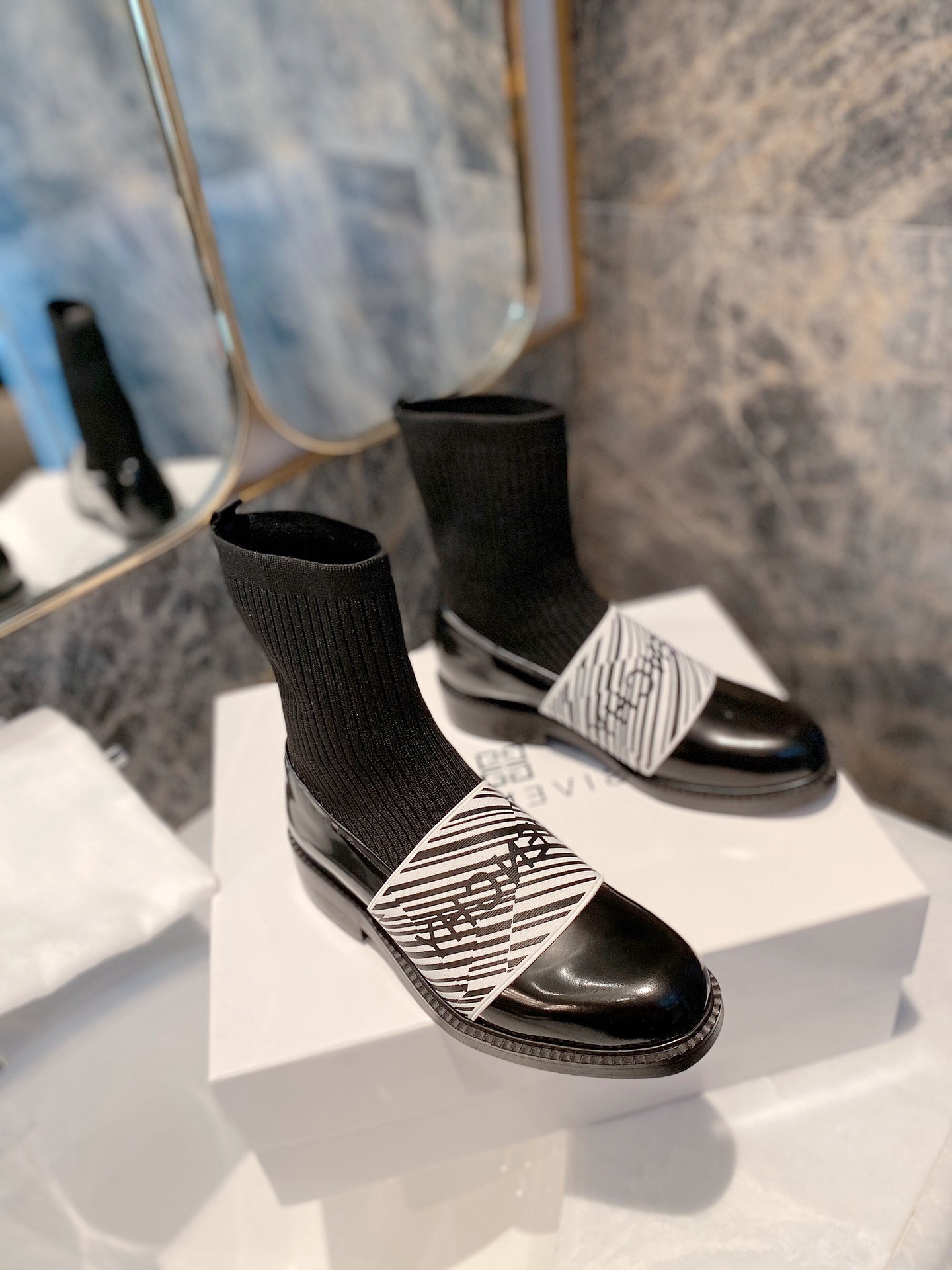 Givenchy Boots 5 - vstockx