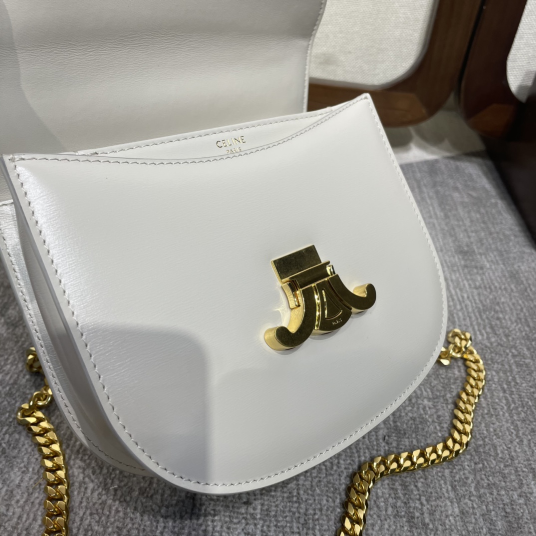 Handbags Hermes 110973 size:19 X 15 X 6 cm - vstockx