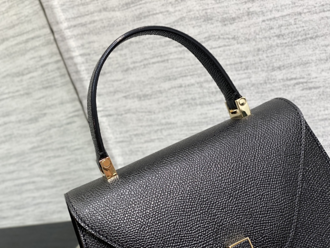 Handbag VALEXTRA size *'* - vstockx