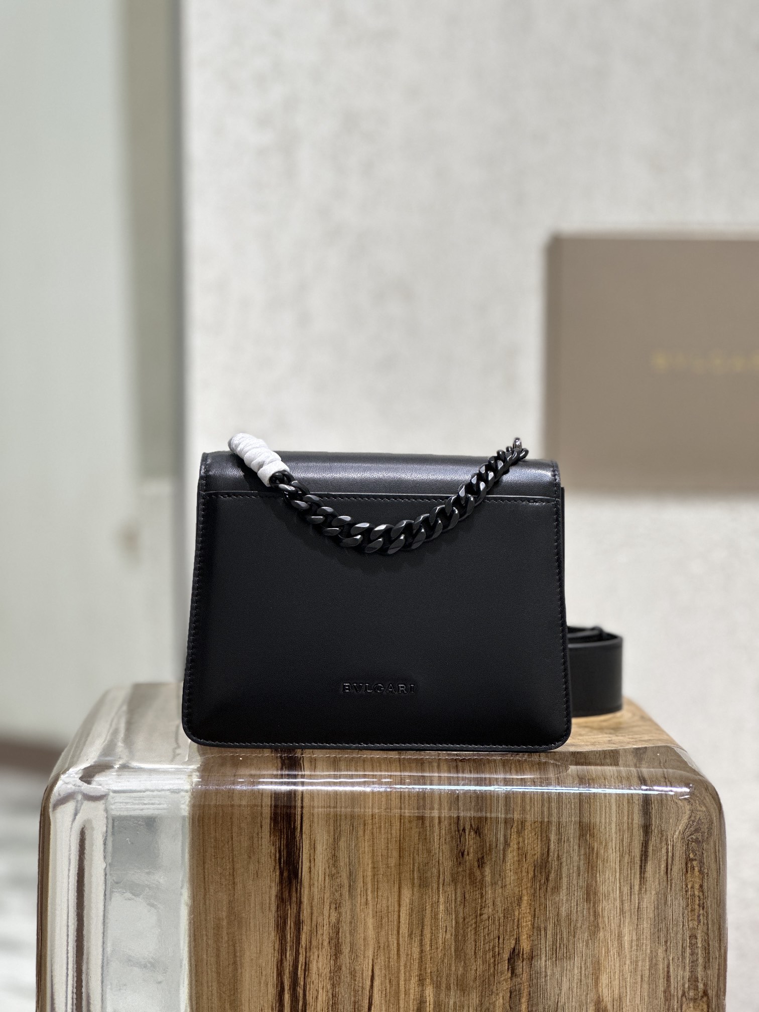 Handbags Bvlgari 290763 size:20*14*8.5cm - vstockx