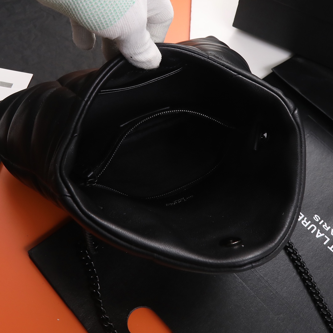 Handbags SAINT LAURENT 620333 size 23  15.5  8.5 cm - vstockx