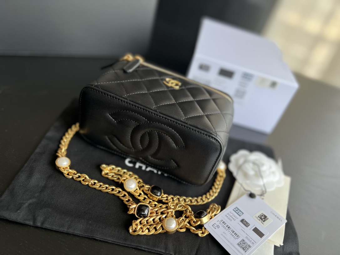 Handbag Chanel AP2937 size 8.5cmx11cmx7 cm - vstockx