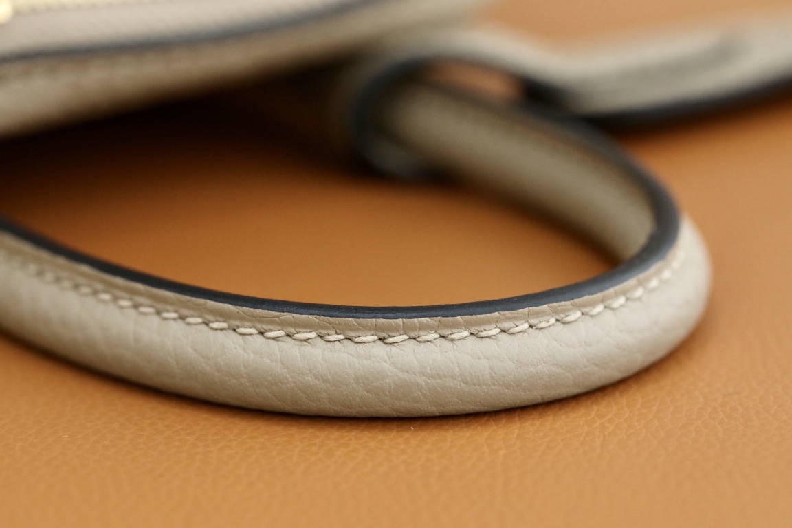 Handbags Hermes Lindy mini tc - vstockx