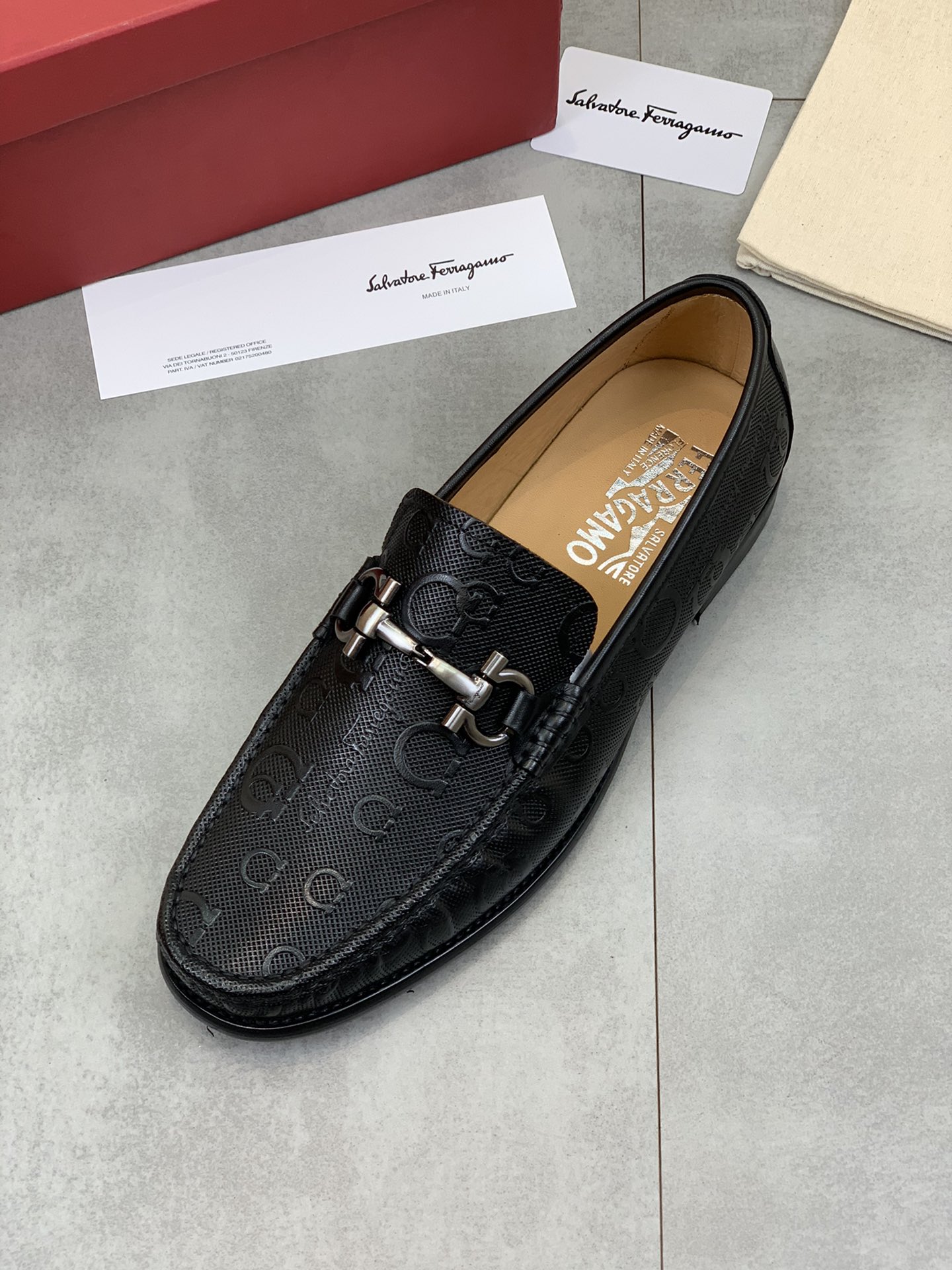 Salvatore Ferragamo Boots 14 - vstockx