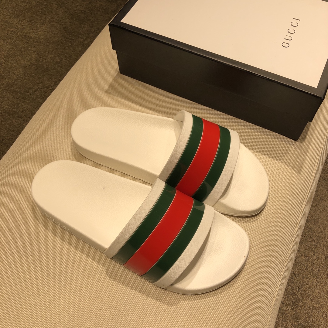 Gucci Slippers 33 - vstockx