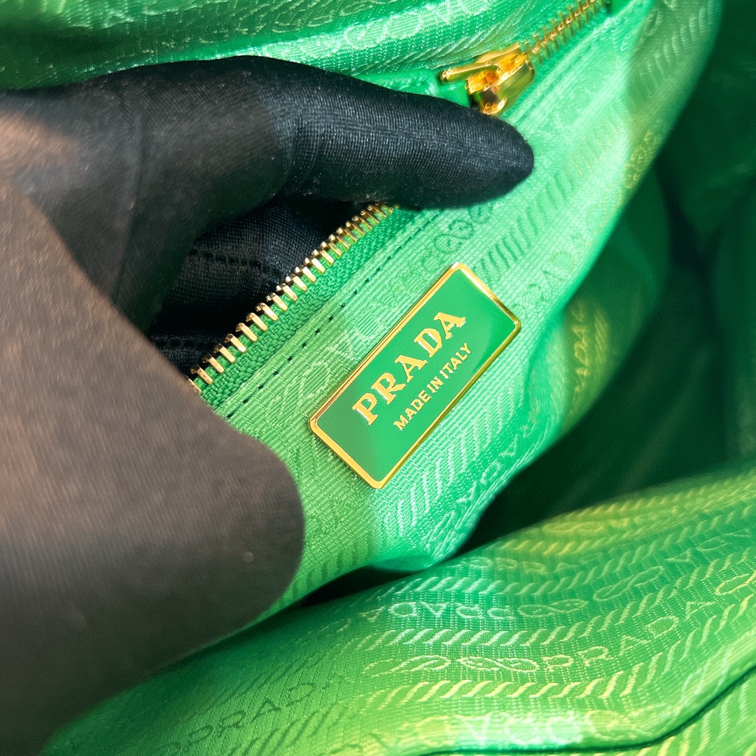 handbags prada 1BG468 25*19*7 - vstockx