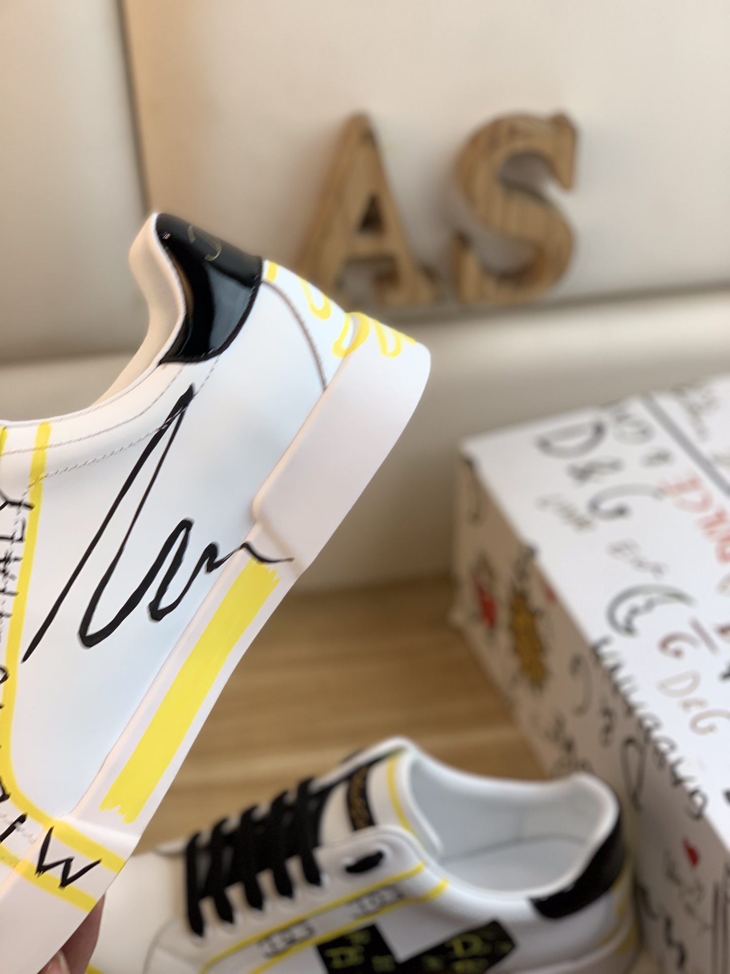 Dolce & Gabbana Low Tops Sneakers 83 - vstockx