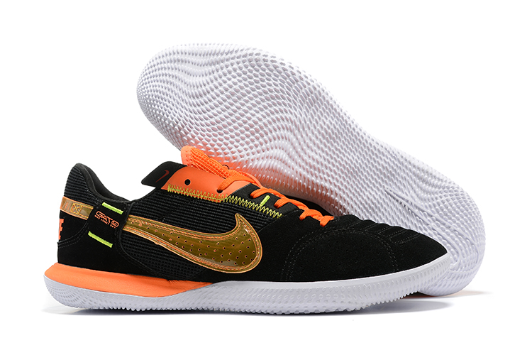 NK football shoes 38 - vstockx