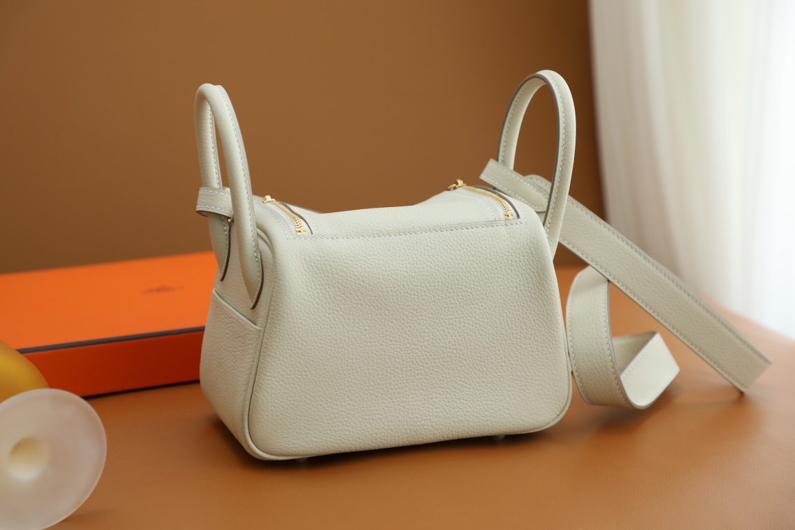 Handbags HermesLindy mini tc - vstockx
