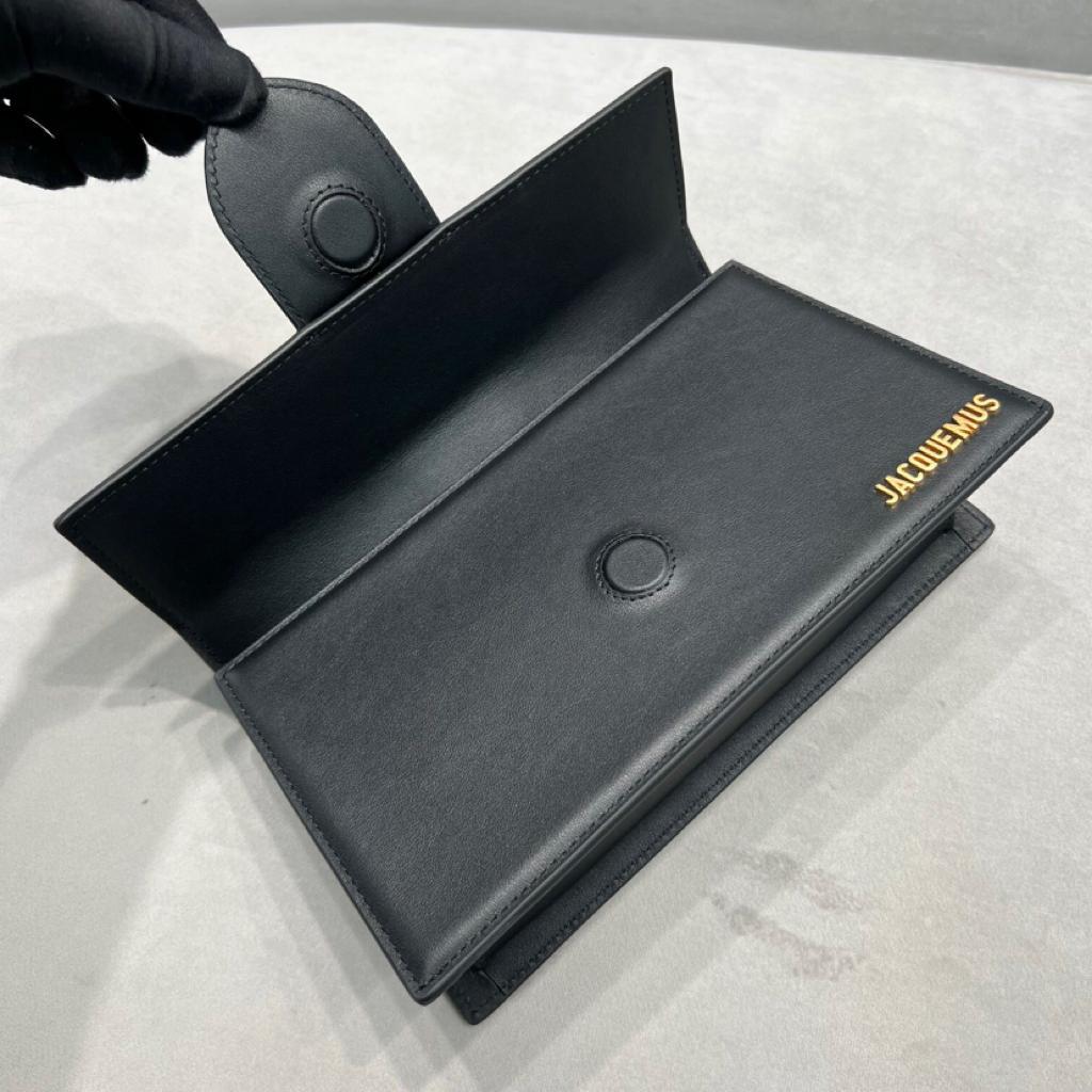 Jacquemus bamnino 2056 Large size: 24x13x7cm Small size: 18x6x7cm - vstockx