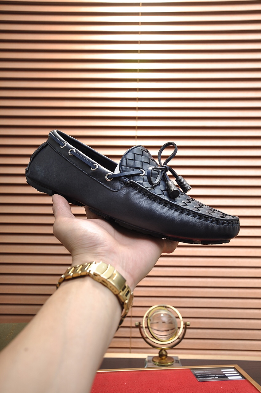 Bottega Veneta Intrecciato Leather Loafers 7 - vstockx