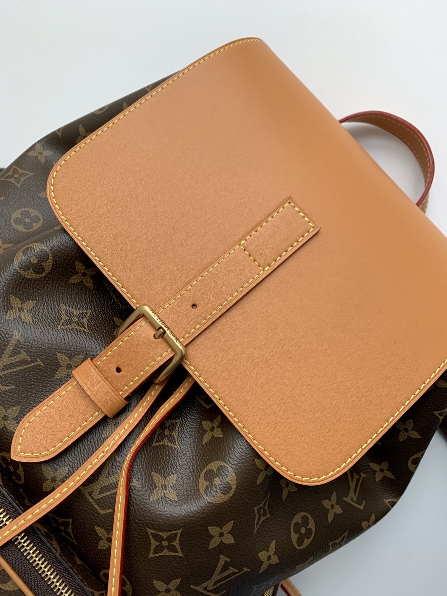Handbag Louis Vuitton M44658 size 45x33x22 cm - vstockx