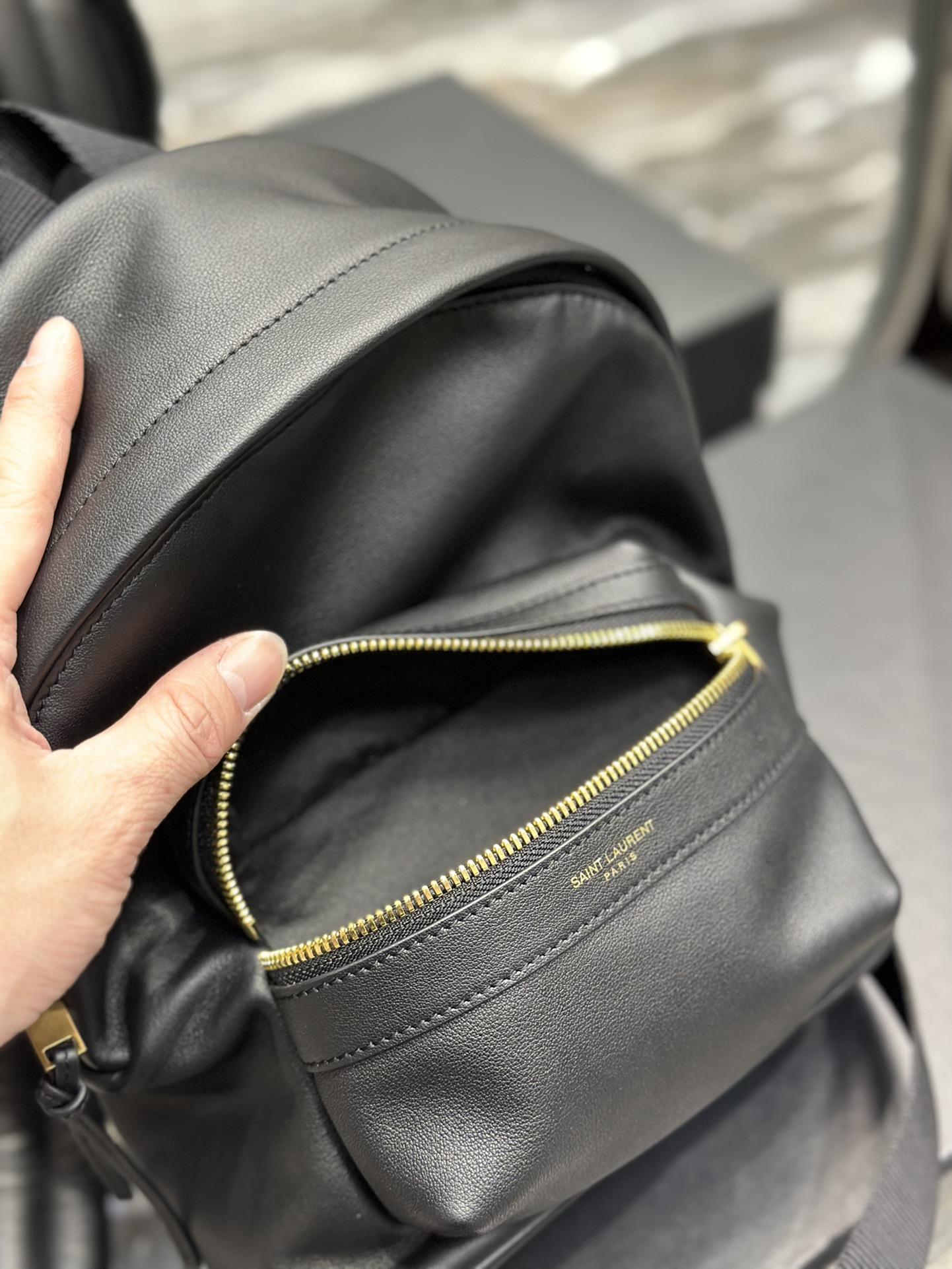 Handbags SAINT LAURENT 505031 size 20  28  10 cm - vstockx