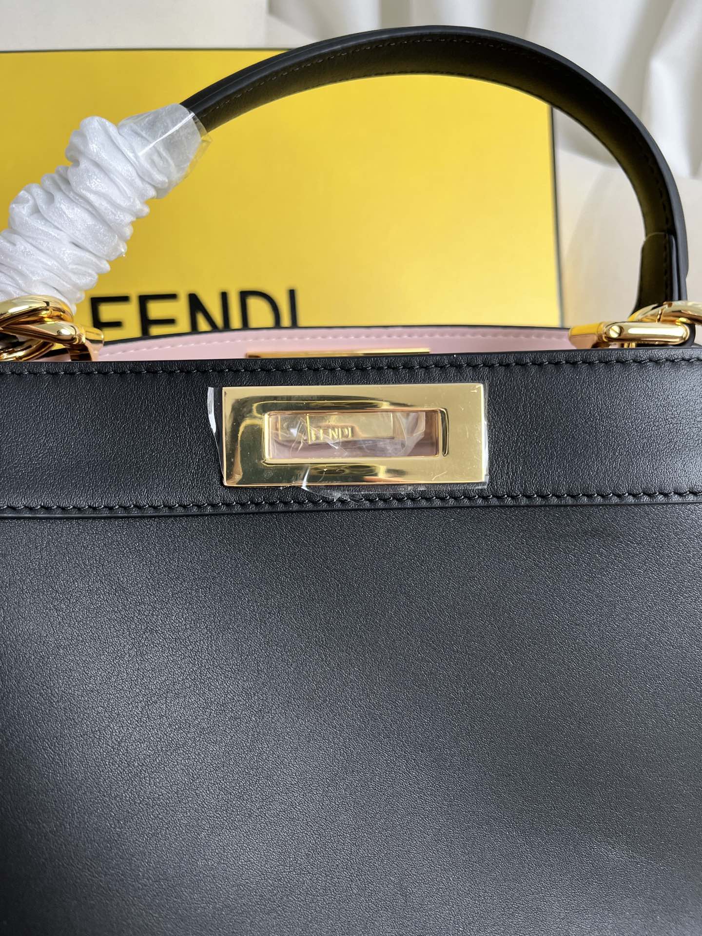 handbags FENDI 0230 size:25.5*33.5*13cm - vstockx