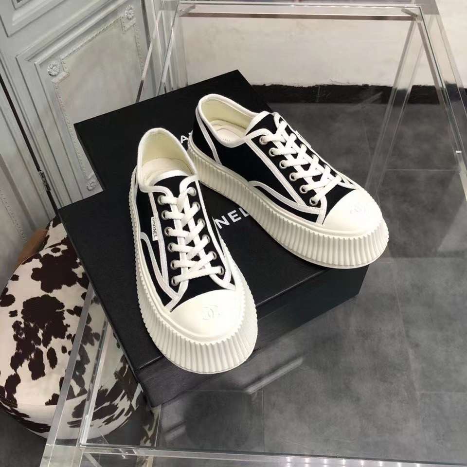 Chanel Platform Sneaker 26 - vstockx