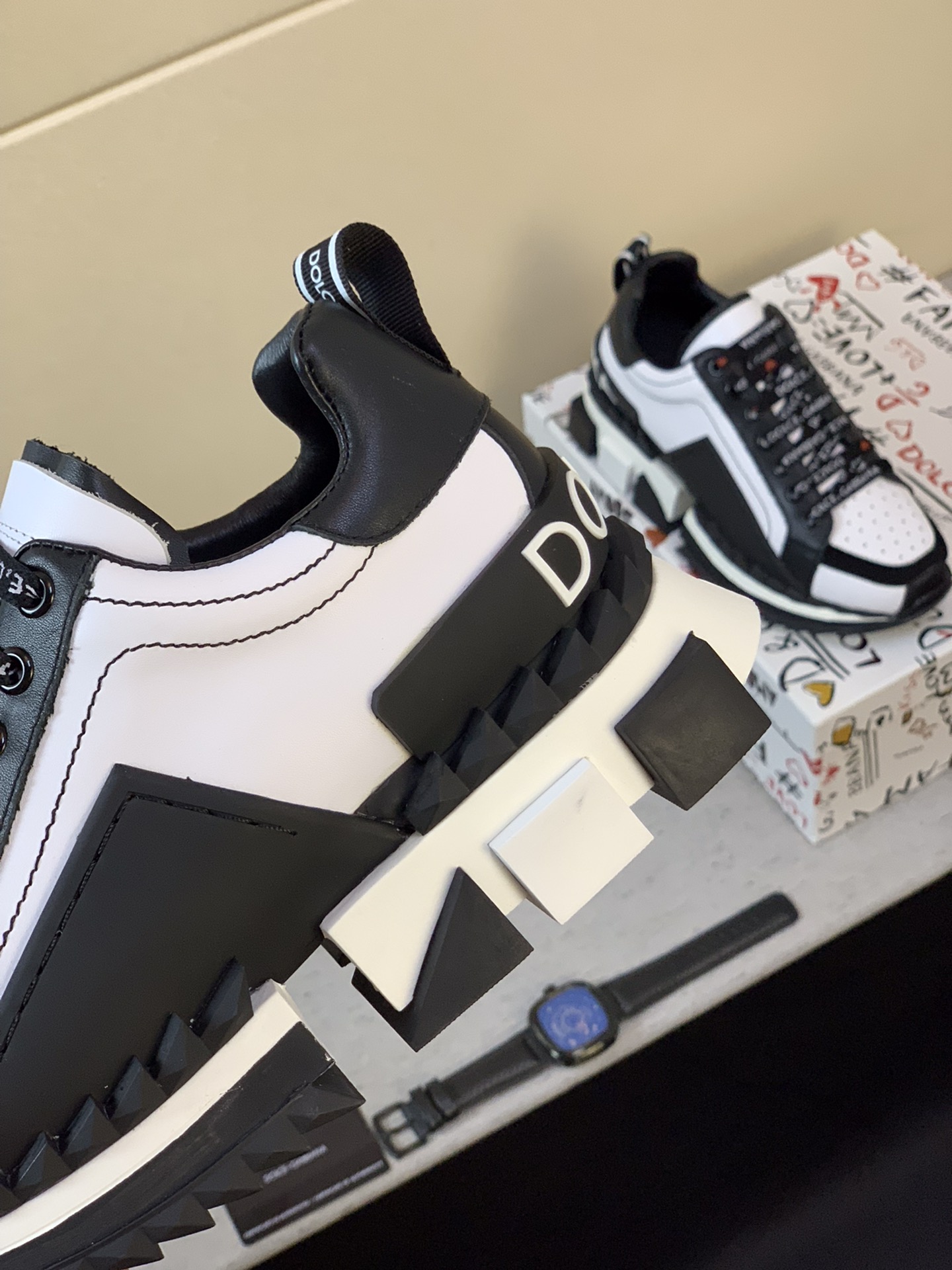 Dolce & Gabbana Low Tops Sneakers 32 - vstockx