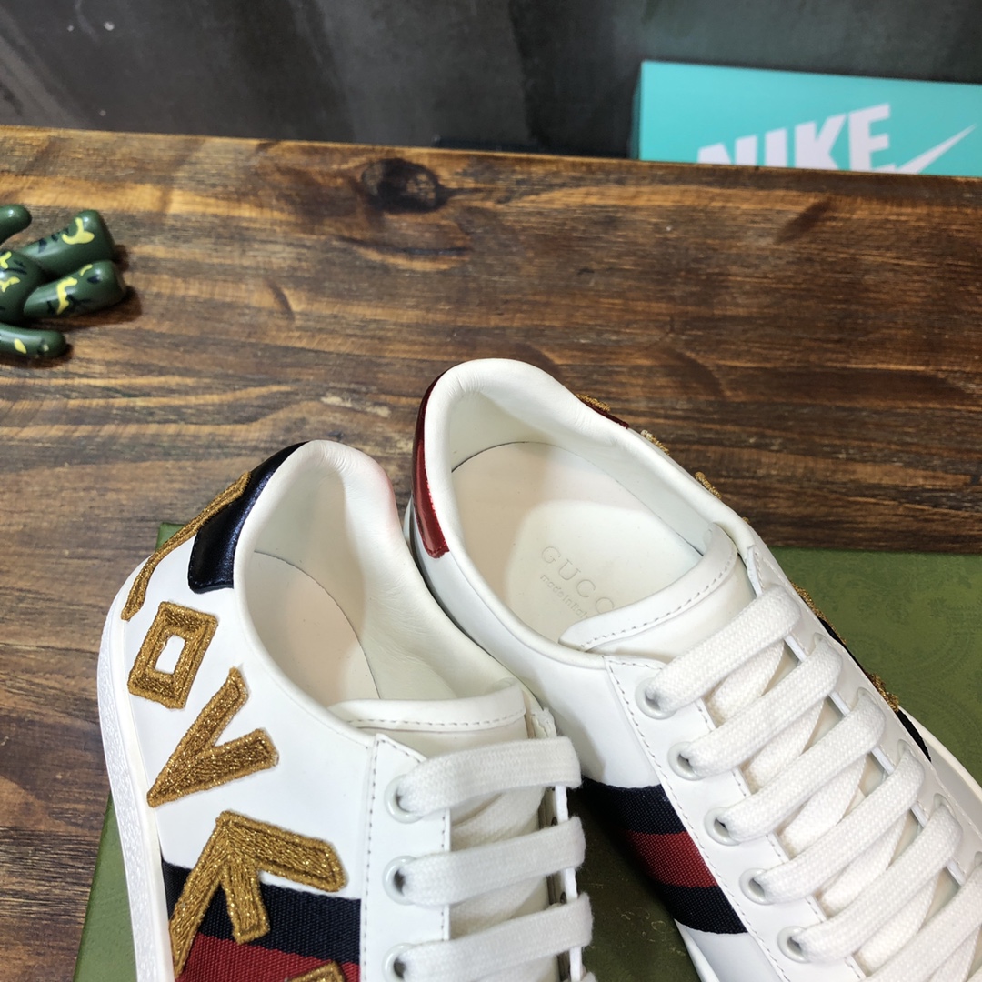 Gucci Ace Embroidered Love - vstockx