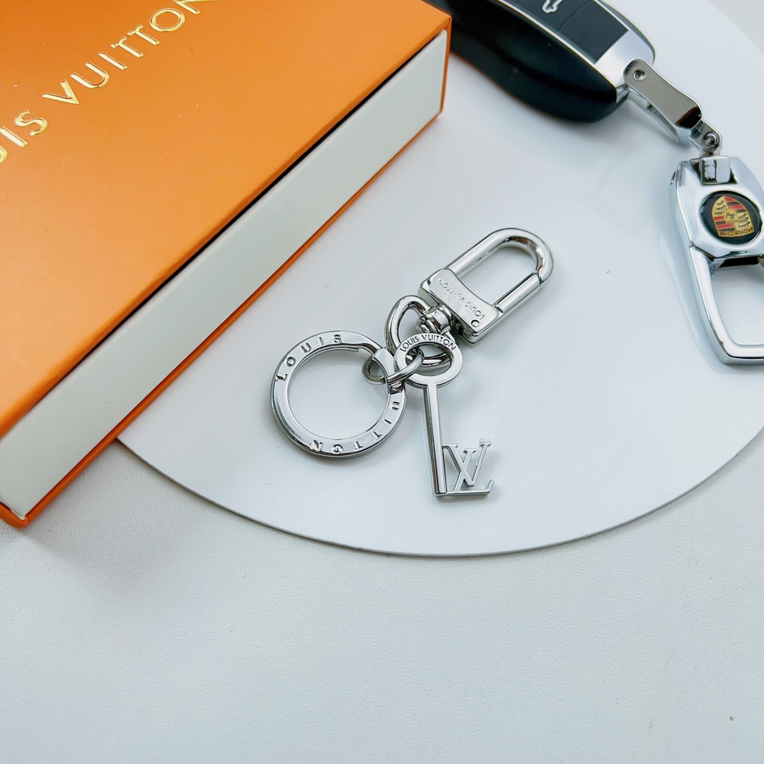 Jewelry Louis Vuitton 386 - vstockx