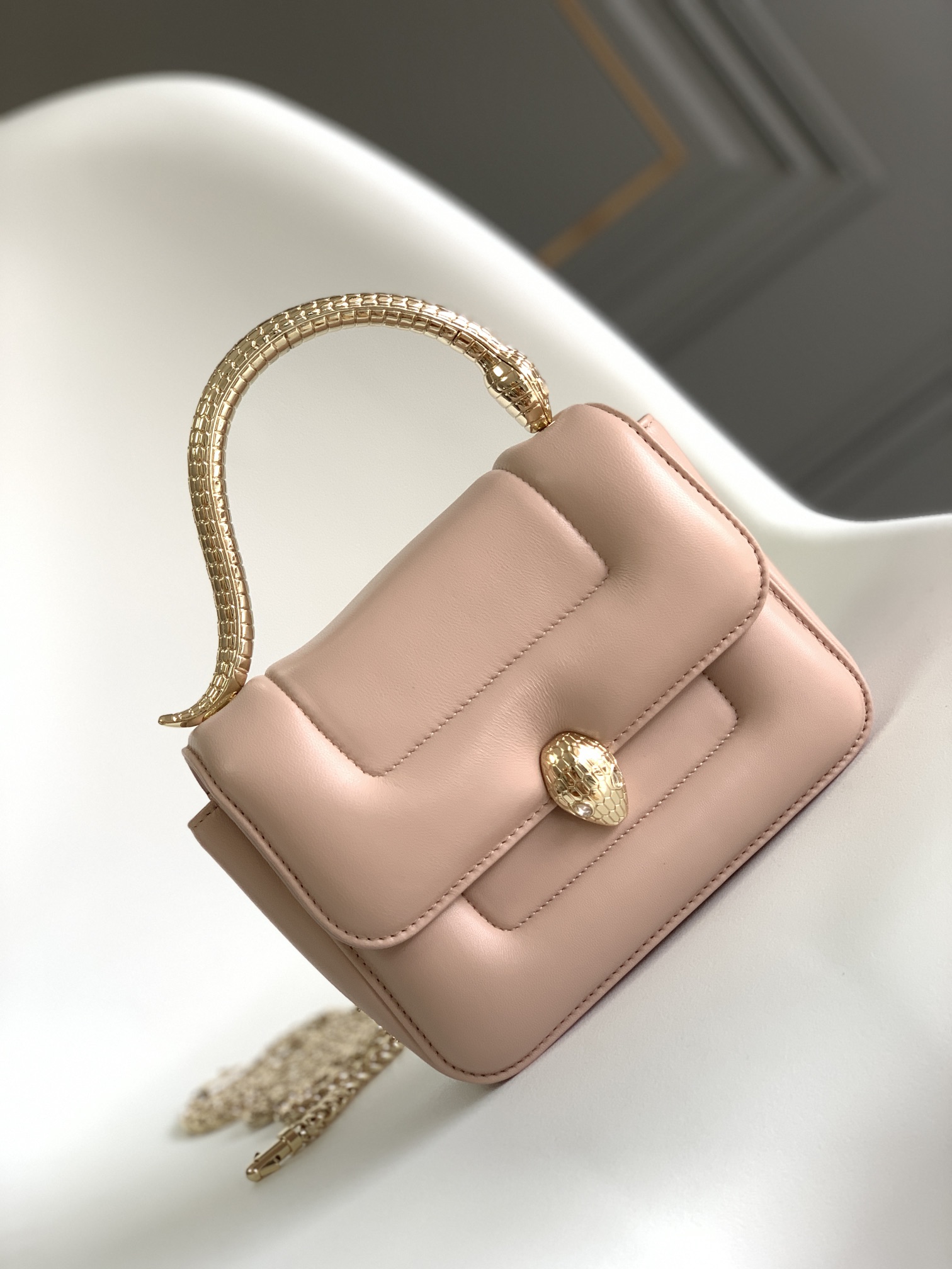 Handbags Bvlgari BVLGARI size:19.2*15*6 cm - vstockx