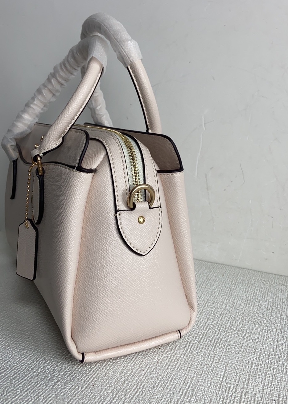 Handbags Coach CH859 size:26*17*11 - vstockx