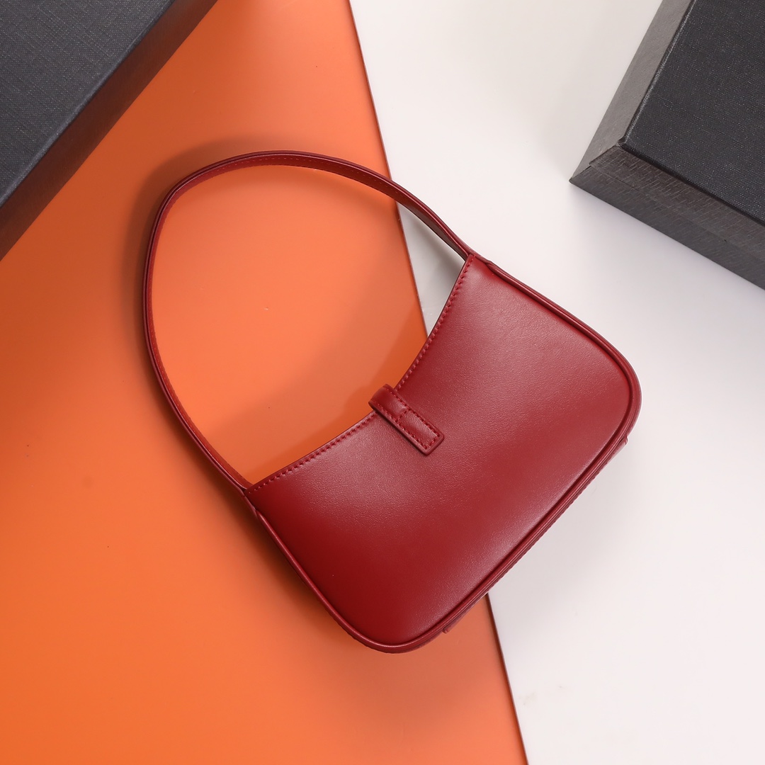 Handbags SAINT LAURENT 710318 size 19X11.5x4.5 cm - vstockx