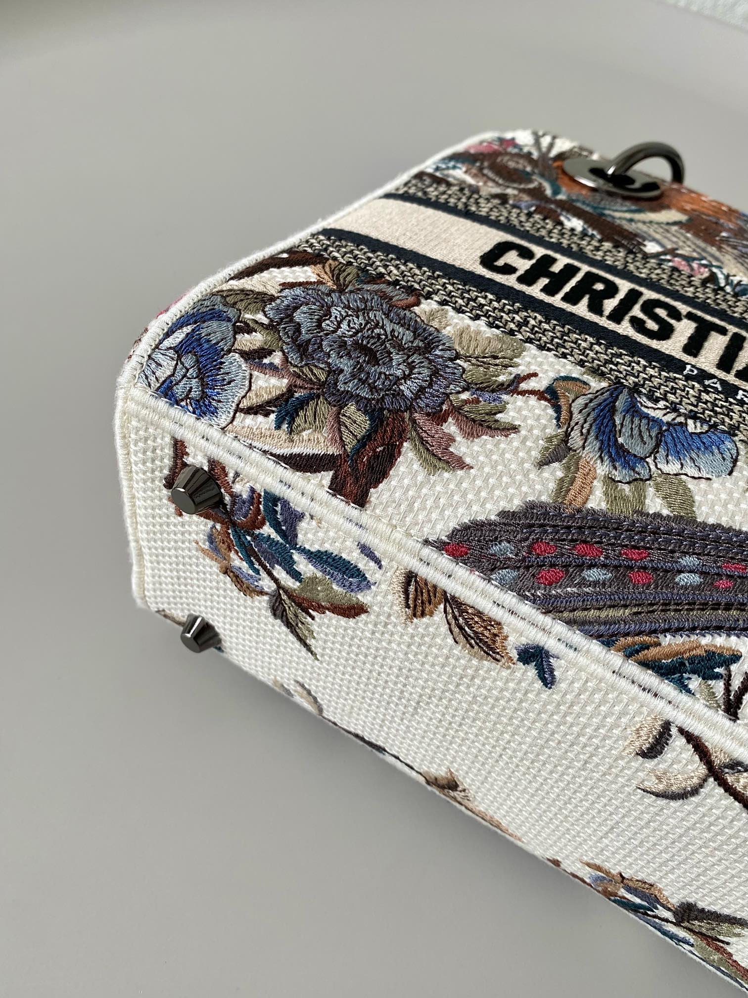 Handbags Lady Dior 6605 size  24*12*20 cm - vstockx