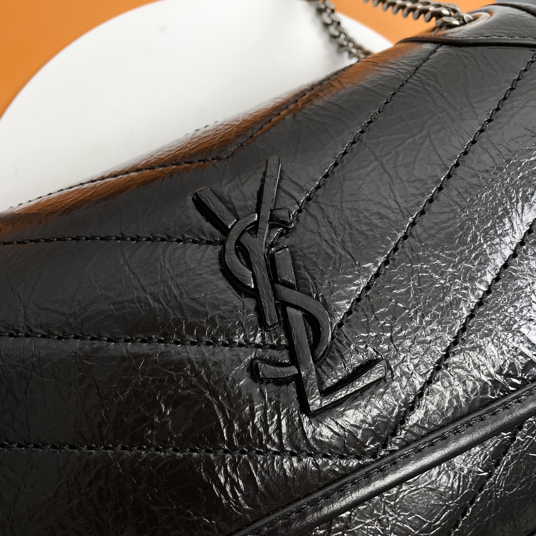 Handbags SAINT LAURENT 533037 size 26x21x13 cm - vstockx