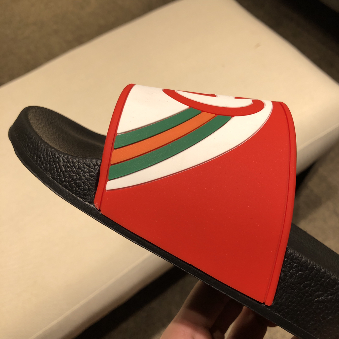 Gucci Slippers 43 - vstockx